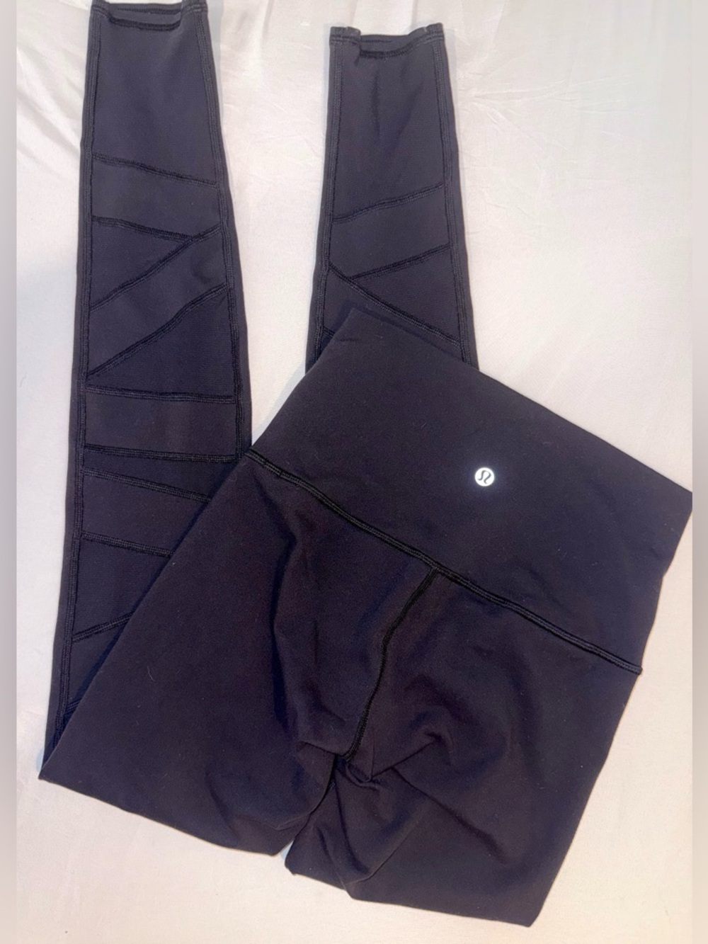 lululemon athletica Women Black High-Rise Leggings with Pattern Detail Small